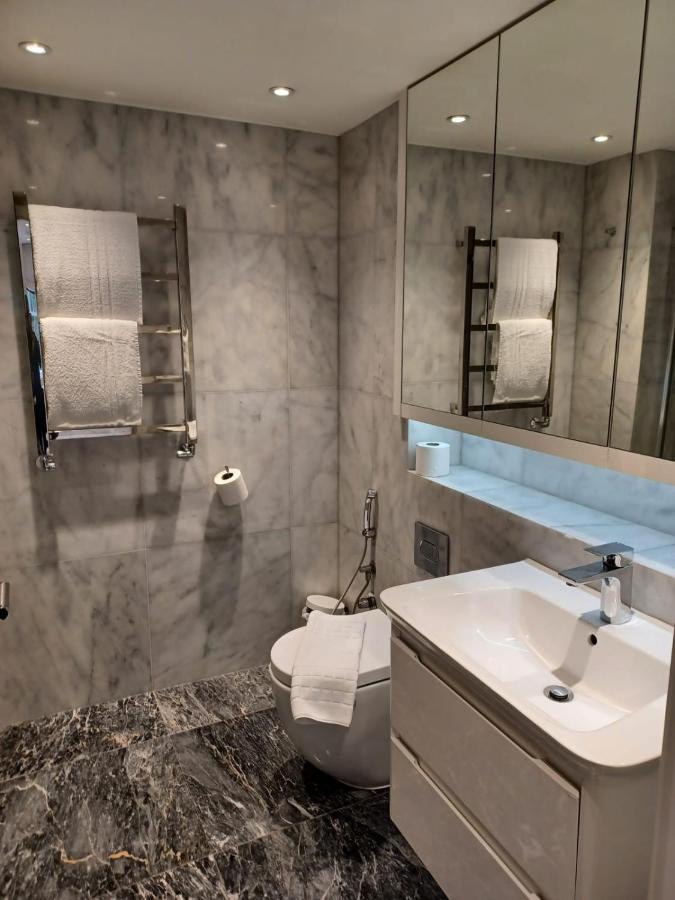 Buckingham Palace Residences By Aeria Apartments Londra Exterior foto