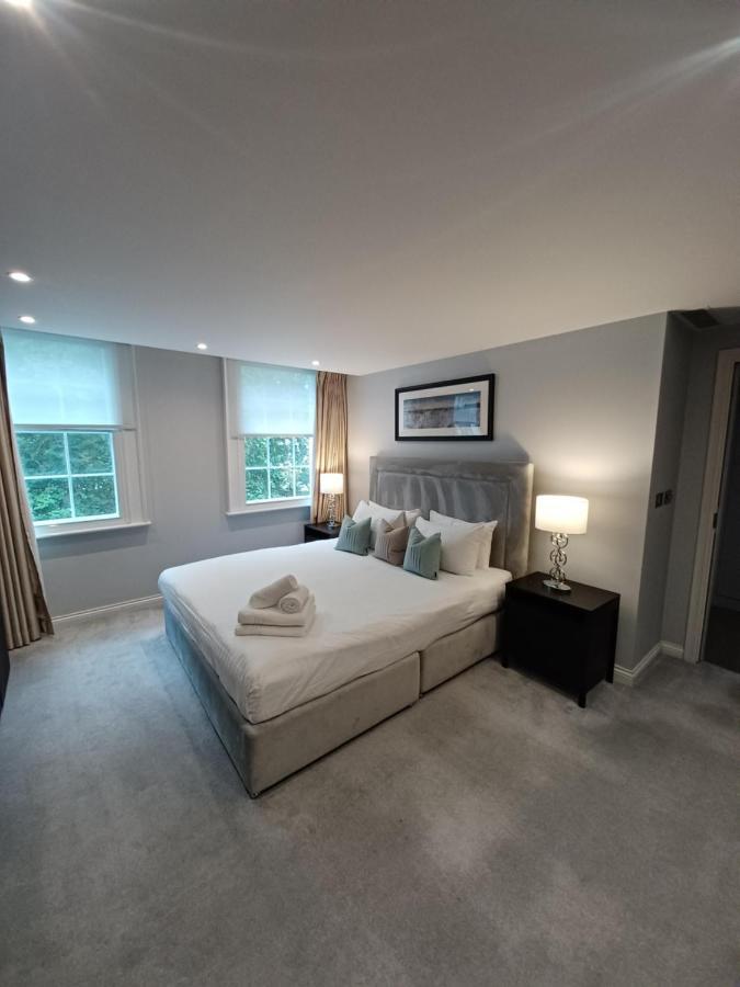 Buckingham Palace Residences By Aeria Apartments Londra Exterior foto