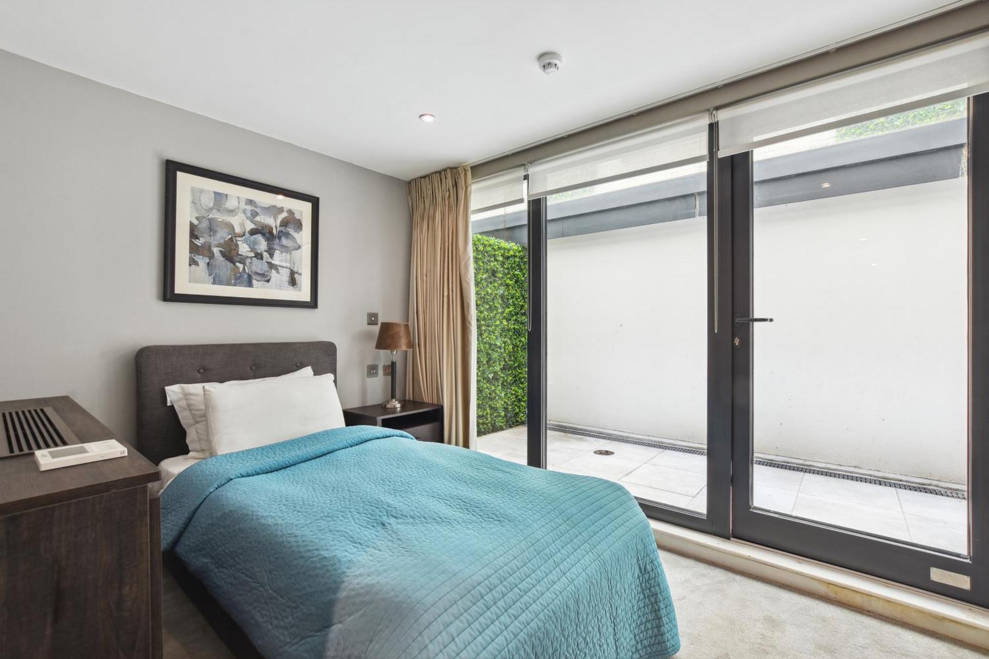 Buckingham Palace Residences By Aeria Apartments Londra Exterior foto